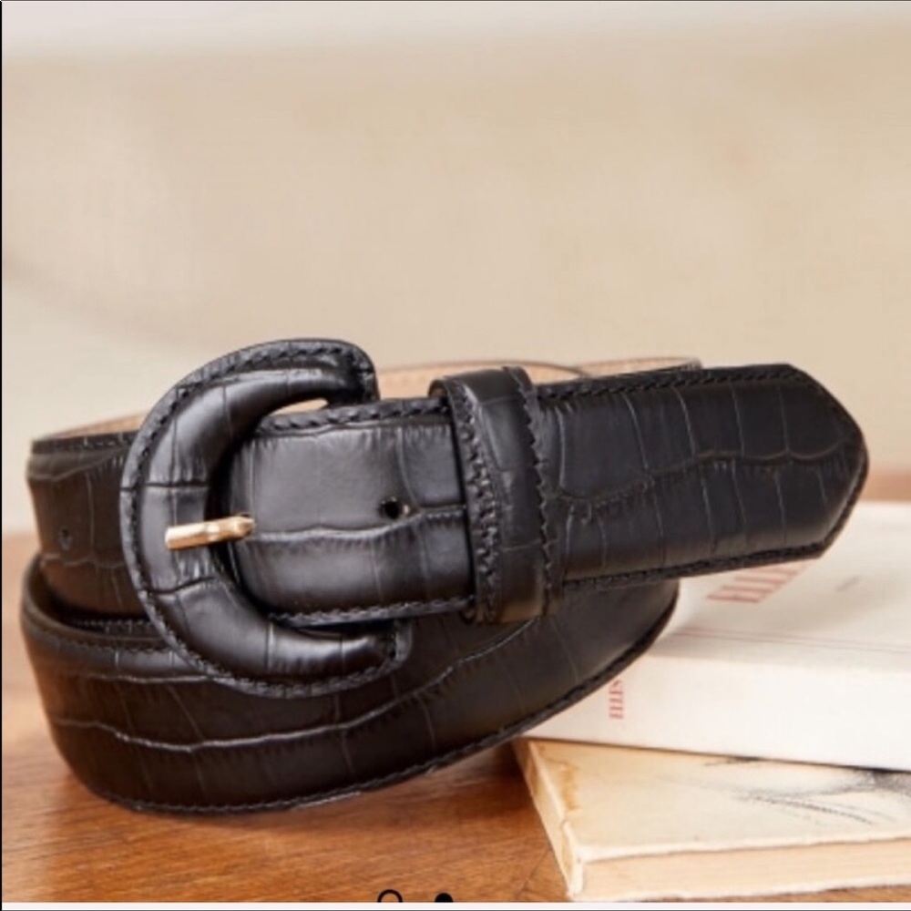 Sezane Oprah Belt. Black crocodile. NFS.